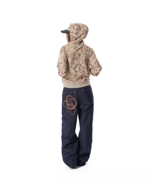 AAKAM(アーカム)の「Snake Printed Denim Pants (Dark Blue)(デニムパンツ・レディース・その他・1/2)」の10枚目の写真