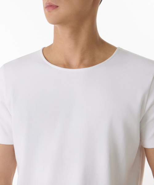 MUSINSA STANDARD（ムシンサスタンダード）の「マッスルフィットスクープネックモーダルTシャツ[ホワイト]（Tシャツ/カットソー・メンズ・その他・SMALL/MEDIUM/LARGE/X-LARGE/XX-LARGE/XXX-LARGE）」の3枚目の写真