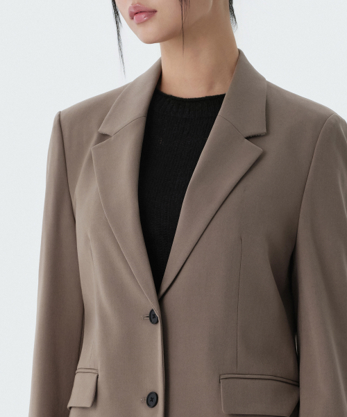 MUSINSA STANDARD WOMAN(ムシンサスタンダードウーマン)の「レディースベーシックブレザー【ダスティベージュ】(テーラードジャケット・レディース・その他・SMALL/MEDIUM/LARGE/X-LARGE/X-SMALL)」の15枚目の写真