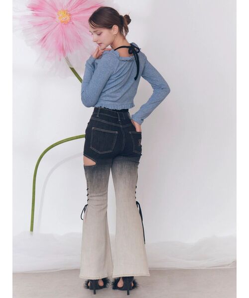 EATME（イートミー）の「サイドレースアップカットアウトデニムパンツ（デニムパンツ・レディース・その他1/ライトブルー・SMALL/MEDIUM）」の5枚目の写真