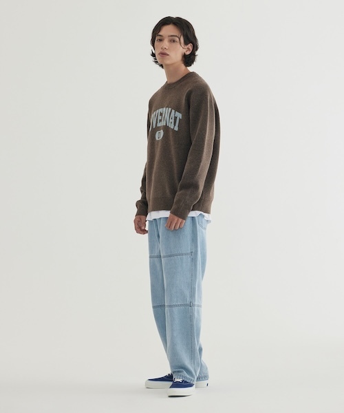 COVERNAT（カバーナット）の「CENTER ARCH LOGO KNIT（ニット/セーター・メンズ・ブラウン/ベージュ/ライトブルー/チャコールグレー・XX-LARGE/X-LARGE/LARGE/MEDIUM/SMALL/X-SMALL）」の3枚目の写真