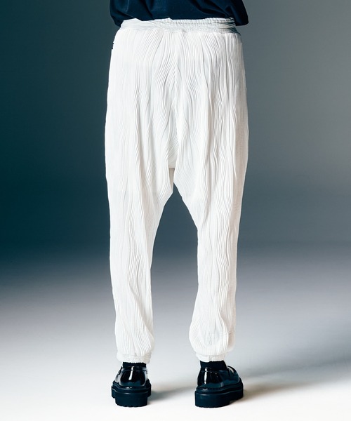 glamb（グラム）の「Willow Crepe Pants / ウィロークレープパンツ（その他パンツ・メンズ・ブラック/ホワイト・S/M/L）」の8枚目の写真