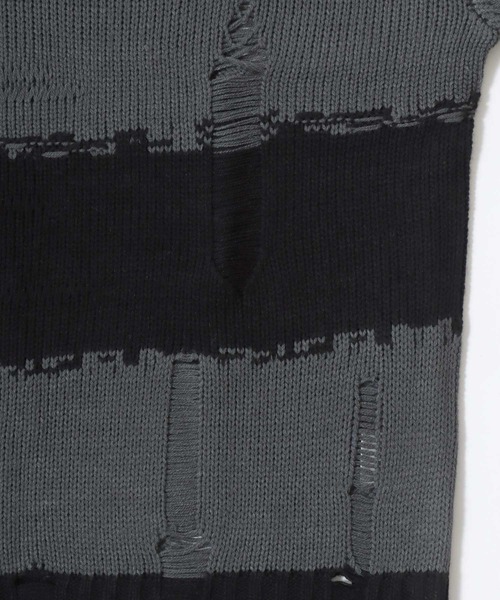 Salong hameu（サロン ハミュー）の「ダメージボーダーニットセーター メンズ レディース ユニセックス（ニット/セーター・メンズ・レッド/チャコールグレー×ブラック/ホワイト×ブラック・M/L）」の14枚目の写真
