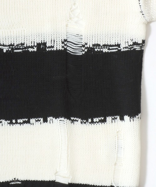 Salong hameu（サロン ハミュー）の「ダメージボーダーニットセーター メンズ レディース ユニセックス（ニット/セーター・メンズ・レッド/チャコールグレー×ブラック/ホワイト×ブラック・M/L）」の13枚目の写真