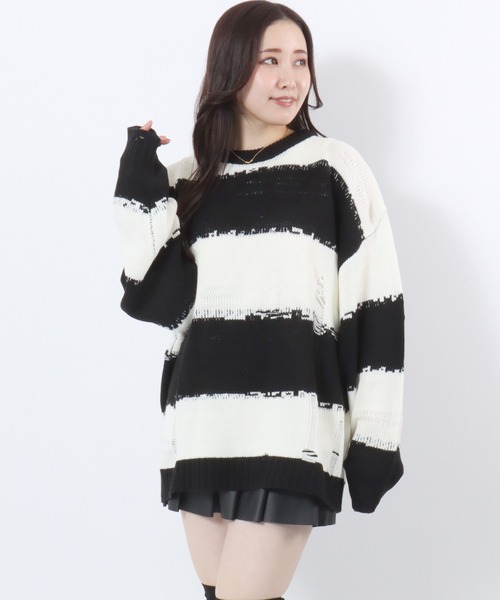 Salong hameu(サロン ハミュー)の「ダメージボーダーニットセーター メンズ レディース ユニセックス(ニット/セーター・メンズ・レッド/チャコールグレー×ブラック/ホワイト×ブラック・M/L)」の21枚目の写真
