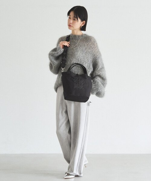 russet（ラシット）の「コーデュラナイロン2WAYタウントートバッグ（トートバッグ・レディース・ブラック/グレイッシュベージュ/グレー/ダークブラウン・FREE）」の15枚目の写真