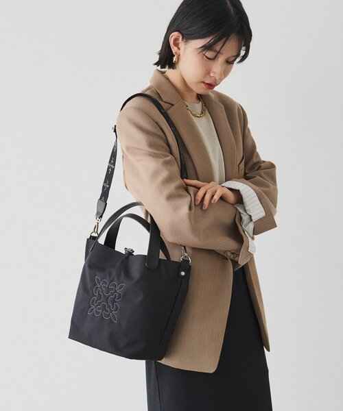 russet（ラシット）の「コーデュラナイロン2WAYタウントートバッグ（トートバッグ・レディース・ブラック/グレイッシュベージュ/グレー/ダークブラウン・FREE）」の11枚目の写真