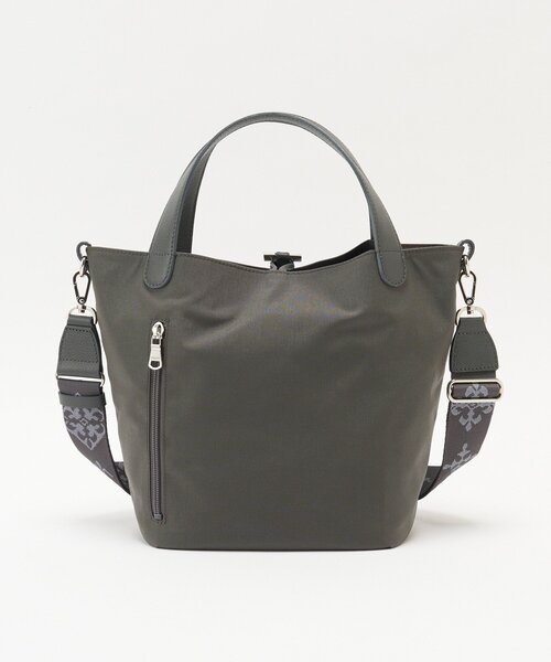 russet（ラシット）の「コーデュラナイロン2WAYタウントートバッグ（トートバッグ・レディース・ブラック/グレイッシュベージュ/グレー/ダークブラウン・FREE）」の8枚目の写真