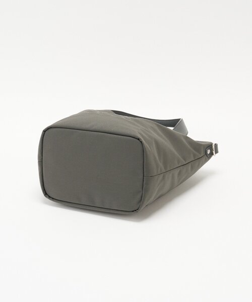 russet(ラシット)の「コーデュラナイロン2WAYミニトートバッグ(トートバッグ・レディース・ブラック/グレー/グレイッシュベージュ・FREE)」の16枚目の写真