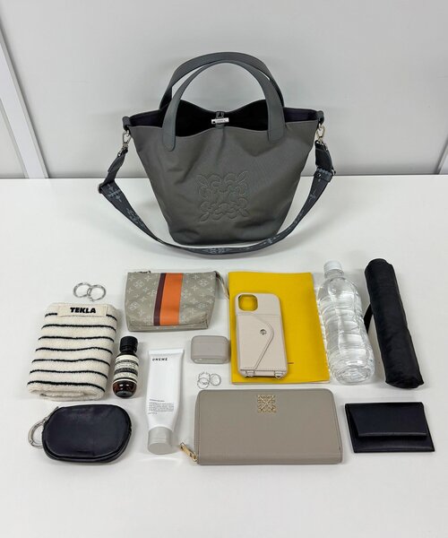 russet(ラシット)の「コーデュラナイロン2WAYミニトートバッグ(トートバッグ・レディース・ブラック/グレー/グレイッシュベージュ・FREE)」の15枚目の写真