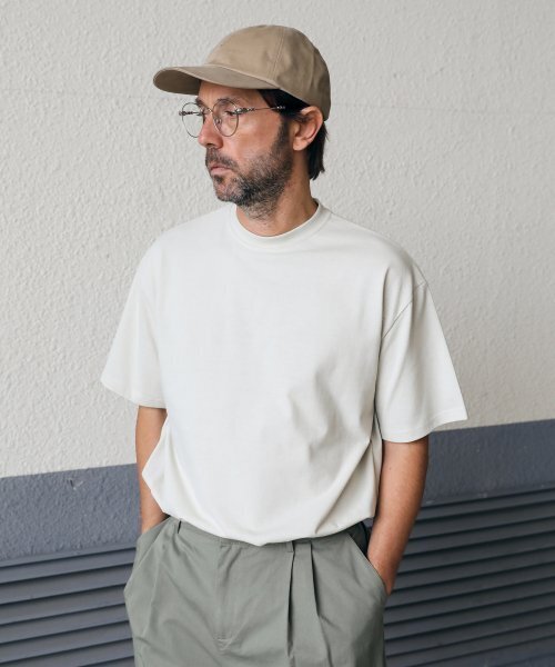 ESN(イーエスエヌ)の「プレミアムシングルセミオーバーフィットTシャツライトベージュ(Tシャツ/カットソー・メンズ・その他・MEDIUM/X-LARGE/XX-LARGE/LARGE)」の1枚目の写真