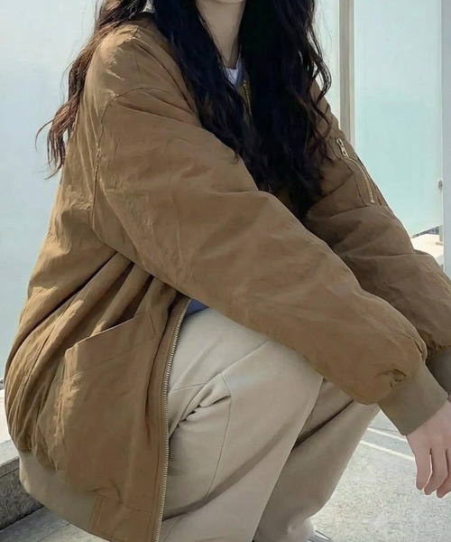 cammie(キャミー)の「オーバーサイズMA-1(MA-1・レディース・ベージュ/ブラック・M/L)」の9枚目の写真
