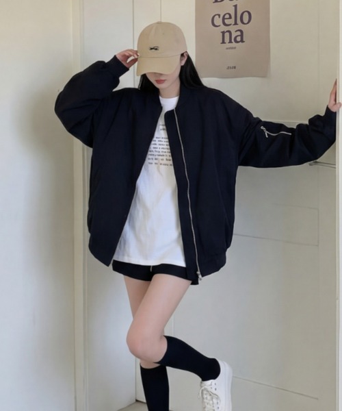 cammie(キャミー)の「オーバーサイズMA-1(MA-1・レディース・ベージュ/ブラック・M/L)」の3枚目の写真