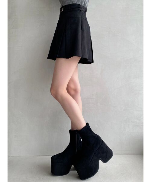 RESEXXY（リゼクシー）の「【追加生産分】厚底スエードショートブーツ（ブーツ・レディース・ブラック・MEDIUM/SMALL/LARGE）」の7枚目の写真