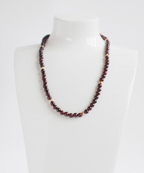 TUWAKRIM（トゥワクリム）の「【TUWAKRIM】マーブルガーネットネックレス（ネックレス・レディース・ゴールド・MEDIUM）」の11枚目の写真