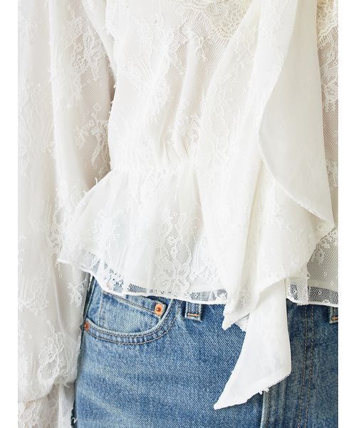 SNIDEL（スナイデル）の「Sustainableバリエーションフリルブラウス（シャツ/ブラウス・レディース・シルバー/アイボリー/ホワイト・F）」の14枚目の写真