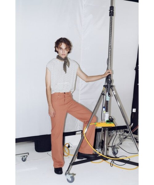 BLUESUNFLOWER(ブルーサンフラワー)の「ロングストレートロールアップカーゴパンツ(その他パンツ・レディース・その他・MEDIUM/LARGE)」の3枚目の写真