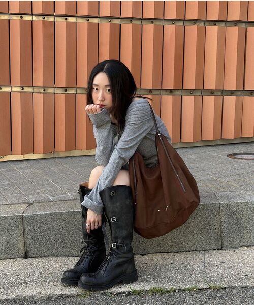 LEATHERY（レザリー）の「スエードショッパードロップショルダーバッグ[BROWN]（ショルダーバッグ・レディース・その他・FREE）」の6枚目の写真