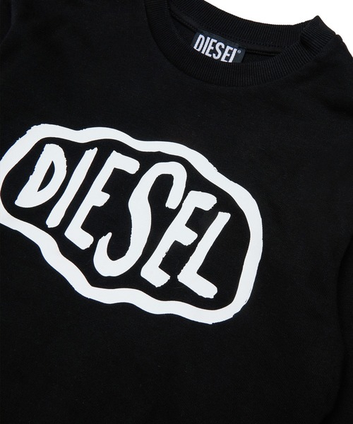 DIESEL KIDS(ディーゼルキッズ)の「DIESEL(ディーゼル)Kids & Junior ブランドロゴスウェットプルオーバー(スウェット・キッズ・ブラック/レッド/ネイビー/イエロー・16Y/14Y/12Y/10Y/8Y/6Y/4Y)」の6枚目の写真