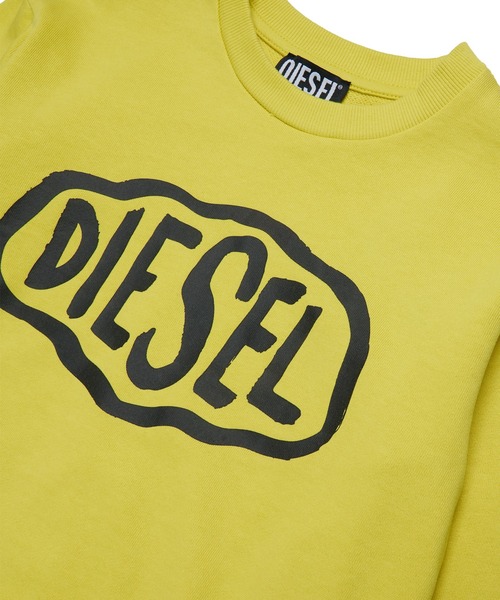 DIESEL KIDS(ディーゼルキッズ)の「DIESEL(ディーゼル)Kids & Junior ブランドロゴスウェットプルオーバー(スウェット・キッズ・ブラック/レッド/ネイビー/イエロー・16Y/14Y/12Y/10Y/8Y/6Y/4Y)」の8枚目の写真