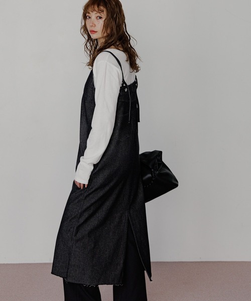 BAYFLOW（ベイフロー）の「[WEB限定]デニムキャミワンピース（ワンピース・レディース・ブラック/インディゴブルー・SMALL/MEDIUM）」の7枚目の写真