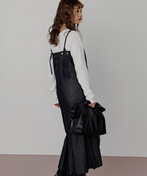 BAYFLOW（ベイフロー）の「[WEB限定]デニムキャミワンピース（ワンピース・レディース・ブラック/インディゴブルー・SMALL/MEDIUM）」の9枚目の写真