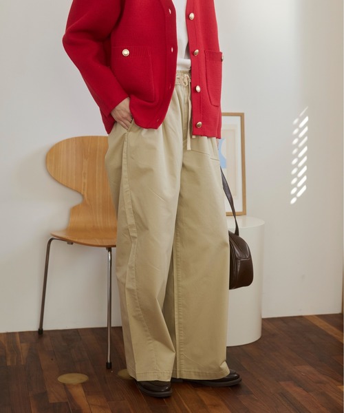 ANGIE（アンジー）の「【丈が選べる】ツイルイージーパンツ（チノパンツ・レディース・ライトベージュ/ブラック/ベージュ・MT/MEDIUM）」の3枚目の写真