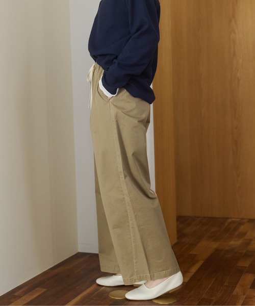 ANGIE（アンジー）の「【丈が選べる】ツイルイージーパンツ（チノパンツ・レディース・ライトベージュ/ブラック/ベージュ・MT/MEDIUM）」の17枚目の写真
