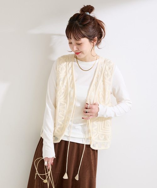 B.C STOCK（ベーセーストック）の「《追加5》手洗い可 / メッシュ刺繍ベスト（その他アウター・レディース・ブラック/アイボリー・FREE）」の15枚目の写真
