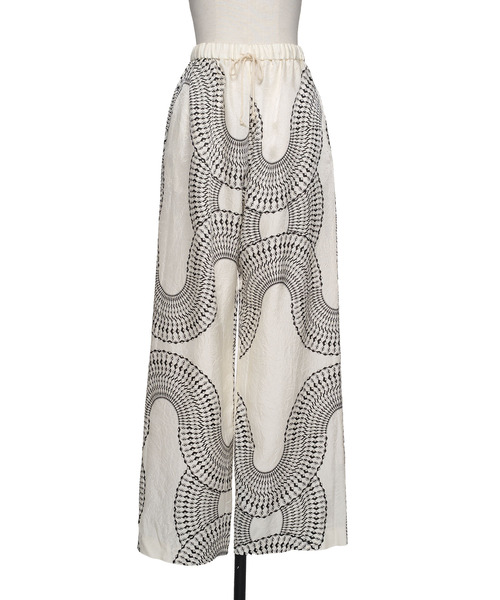 muller of yoshiokubo（ミュラーオブヨシオクボ）の「muller of yoshiokubo ミュラーオブヨシオクボ / RADIAL PANTS ラジアルモダンワイドパンツ / MLS26408（その他パンツ・レディース・レッド/ブラック・36/38）」の6枚目の写真