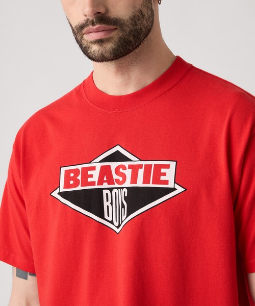 Levi's(リーバイス)の「Levi's/リーバイス Levi's(R) x BEASTIE BOYS LOGO Tシャツ(Tシャツ/カットソー・メンズ・レッド・S/M/L/XL)」の4枚目の写真