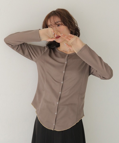 CLEIO(クレイオ)の「【CLEIO】ウエストシェイプ袖レイヤードデザイントップス WAIST-SHAPED SLEEVE LAYERED DESIGN TOPS(Tシャツ/カットソー・レディース・ホワイト系その他/モカ・FREE)」の2枚目の写真