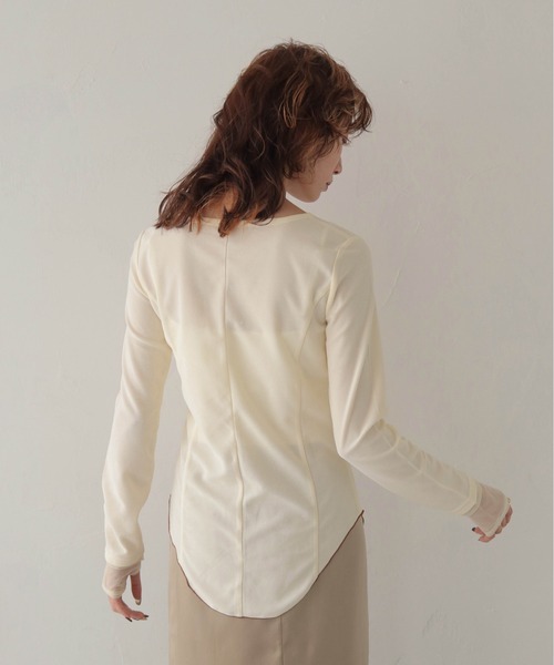 CLEIO(クレイオ)の「【CLEIO】ウエストシェイプ袖レイヤードデザイントップス WAIST-SHAPED SLEEVE LAYERED DESIGN TOPS(Tシャツ/カットソー・レディース・ホワイト系その他/モカ・FREE)」の6枚目の写真