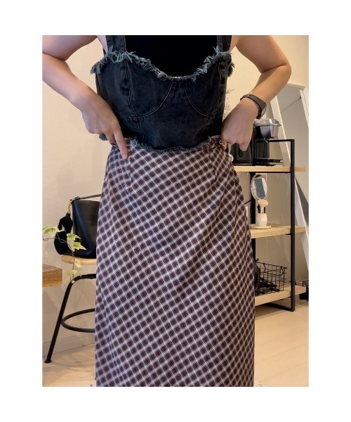 Flugge(フラッジー)の「ミモレ丈チェックスカート(スカート・レディース・レッド・SMALL/MEDIUM)」の1枚目の写真