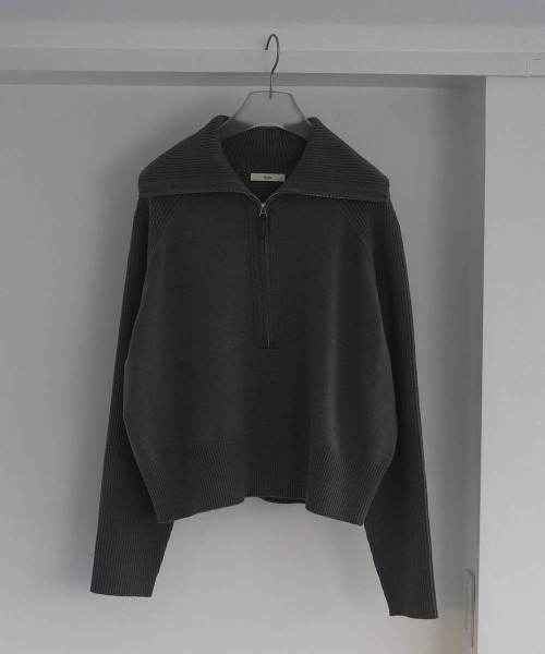 MIDWEST（ミッドウエスト）の「anuke  Zip Rib Knit（ニット/セーター・レディース・ベージュ/ダークグレー・FREE）」の2枚目の写真