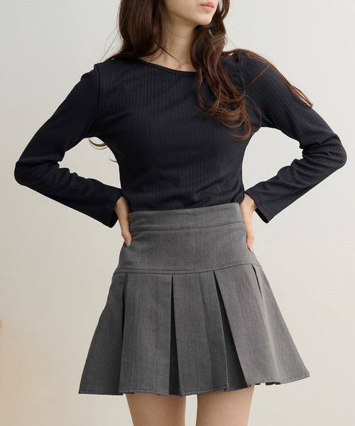 DAYRA（デイラ）の「アシンメトリー ネック ランダム プリーツ トップス（Tシャツ/カットソー・レディース・チャコールグレー・S/FREE）」の10枚目の写真