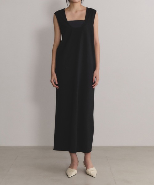 ADAM ET ROPE'(アダムエロペ)の「【EMOELLE】Uネックドレス(ワンピース・レディース・ブラック/キャメル・38/36)」の1枚目の写真