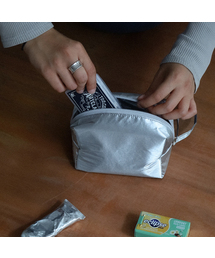 KIMHACHAN（キムハチャン）の「ソフトスクエアポーチ - 3COLORS x Sサイズ（ポーチ）」