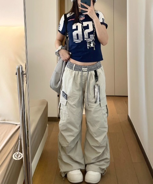VIBGYOR（ヴィブジョー）の「【LAMPOON】レイヤードウエストカーゴパンツ（カーゴパンツ・レディース・ブラック/ベージュ・MEDIUM/LARGE/SMALL）」の6枚目の写真