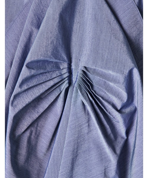 RUMCHE(ラムシェ)の「Tuck Chief Band Collar Shirt / タックチーフバンドカラーシャツ(シャツ/ブラウス・レディース・ホワイト/サックスブルー・FREE)」の14枚目の写真