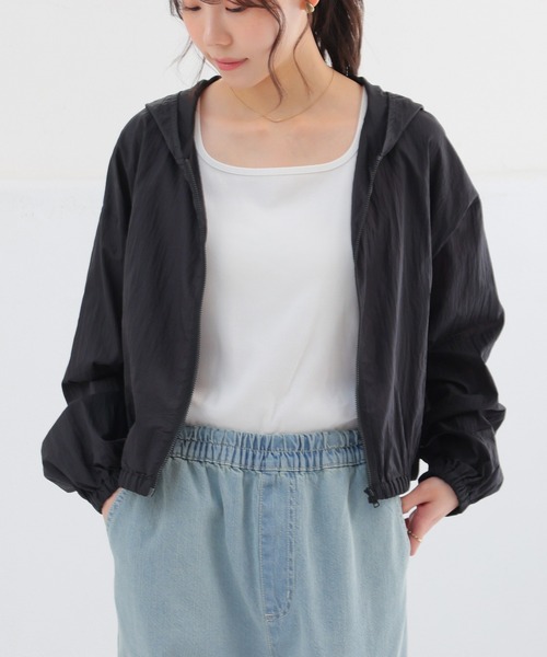 Honeys（ハニーズ）の「【ハニさら・接触冷感】シアーフードブルゾン（ブルゾン・レディース・ピンク/サックスブルー系/ブラック/アイボリー・S/M/LL/L）」の3枚目の写真