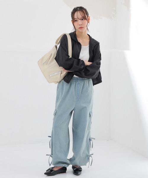 Honeys（ハニーズ）の「【ハニさら・接触冷感】シアーフードブルゾン（ブルゾン・レディース・ピンク/サックスブルー系/ブラック/アイボリー・S/M/LL/L）」の12枚目の写真