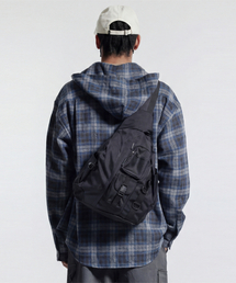 CREAM SODA LAB（クリームソーダラボ）の「マルチポケットスリングバッグブラック（メッセンジャーバッグ）」