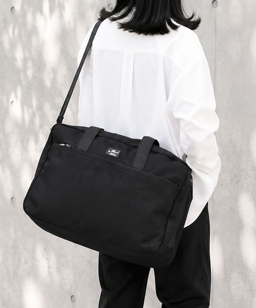 anello GRANDE(アネログランデ)の「【anello GRANDE】アネロ グランデ 大容量 ボストンバッグ TAG シリーズ(ボストンバッグ・レディース・ブラック/ライトグレー/グレー・FREE)」の2枚目の写真