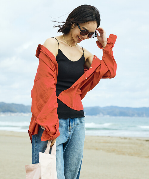 FREAK'S STORE(フリークスストア)の「【Beach & Festival】Vネック バックオープン カップ付きキャミソール(キャミソール・レディース・ブラウン/オフホワイト/ブラック・MEDIUM/SMALL)」の8枚目の写真