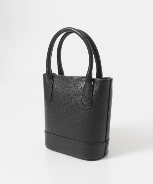 URBAN RESEARCH ROSSO WOMEN(アーバンリサーチ ロッソ)の「AULENTTI ミニバッグ(ショルダーバッグ・レディース・ライトベージュ/ブラック・FREE)」の4枚目の写真