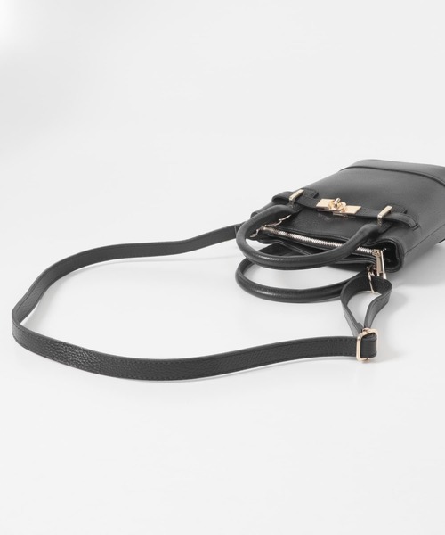 URBAN RESEARCH ROSSO WOMEN(アーバンリサーチ ロッソ)の「AULENTTI ミニバッグ(ショルダーバッグ・レディース・ライトベージュ/ブラック・FREE)」の6枚目の写真