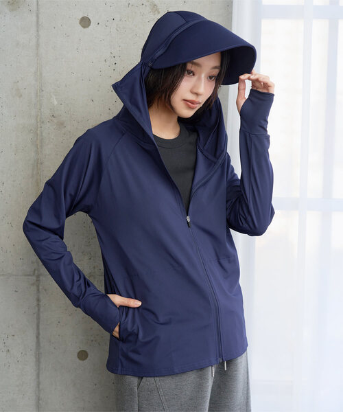 KOBE LETTUCE（コウベレタス）の「[ UVカット＆接触冷感 ] M L XL 選べる2タイプ 取り外しサンバイザー付きパーカー（パーカー・レディース・ホワイト系/ブラック系/ネイビー/ブラック/ホワイト/ネイビー系/グレー系/杢グレー・LL1/M1/M/L1/L/LL）」の7枚目の写真