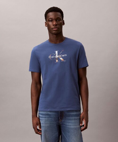 Calvin Klein(カルバン・クライン)の「ショートスリーブ 30s CKグラフィックTシャツ(Tシャツ/カットソー・メンズ・ダークブルー/オフホワイト・L/XL/S/M)」の8枚目の写真