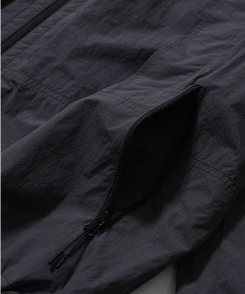 MOIF（モイフ）の「[SS26] WIDE MODULAR PARKA / GRAPHITE（ナイロンジャケット・メンズ・その他・1(S)/2(M)/3(L)）」の9枚目の写真